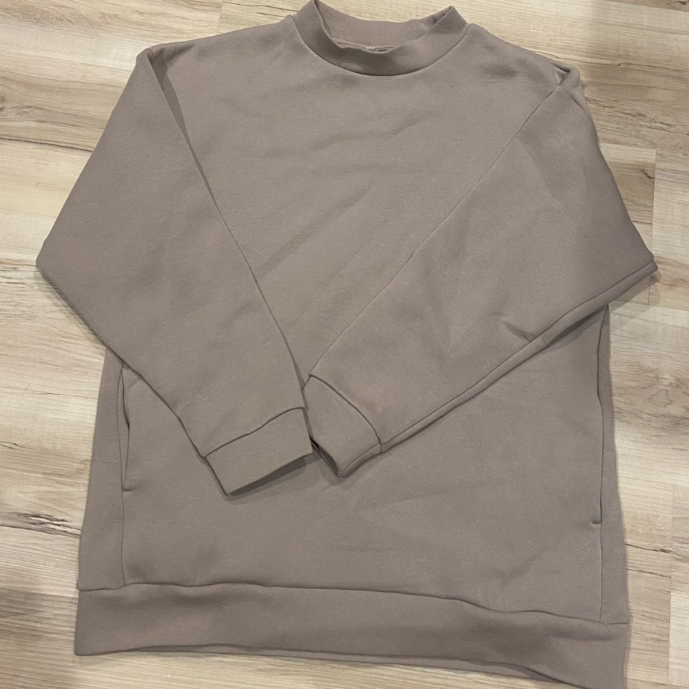 Zara crewneck in tan
